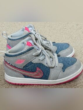 Jordan 1 Mid Toddler Size 10C